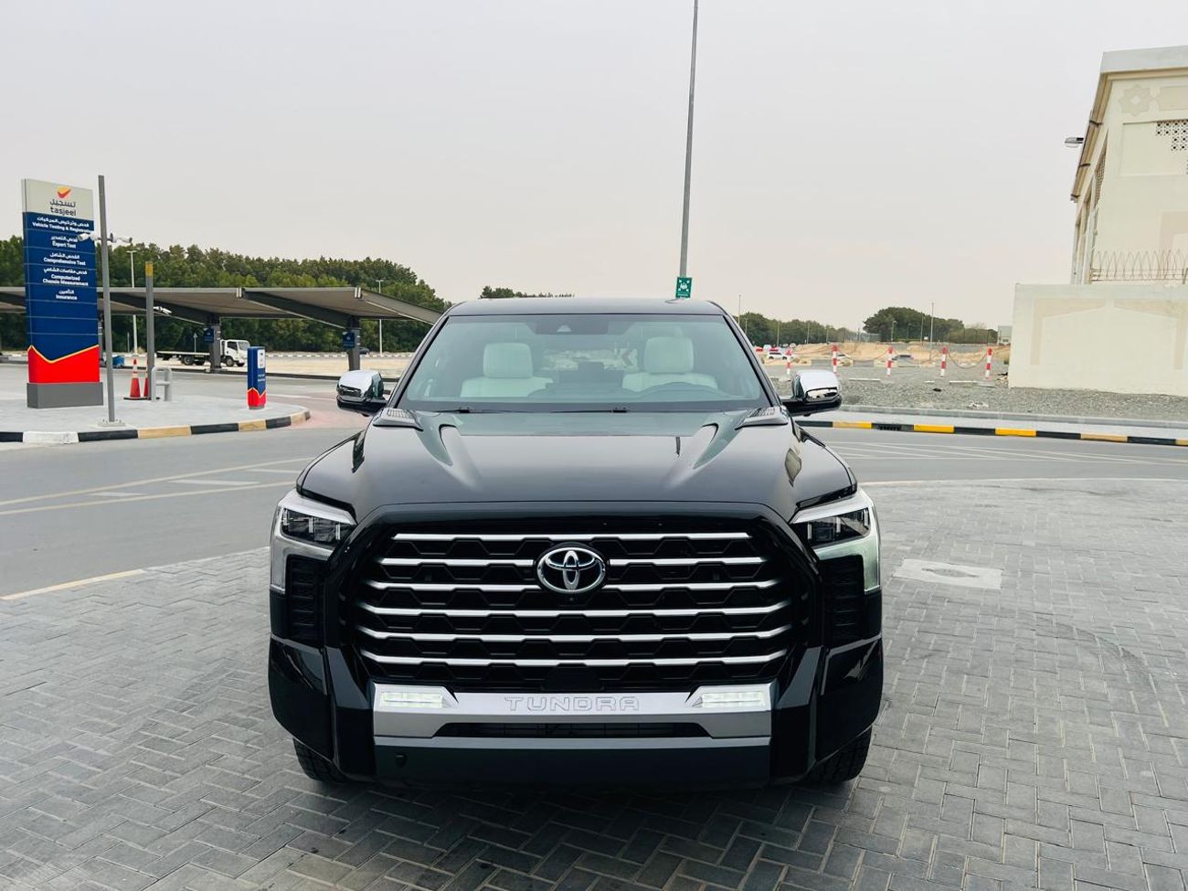 Toyota Tundra CAPSTONE