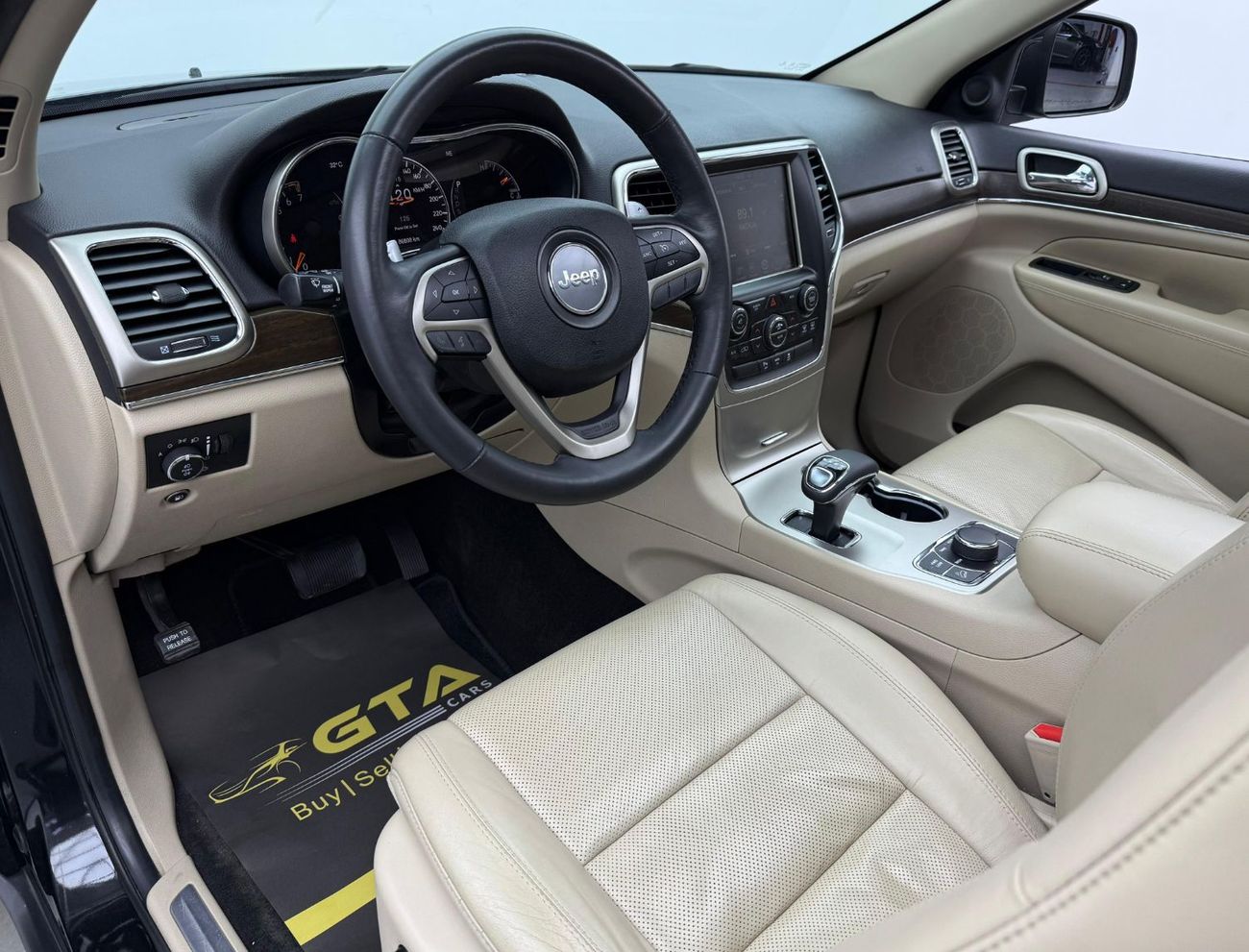 Jeep Grand Cherokee Limited 3.6L 2015 Jeep Grand Cherokee Limited V6, Full Jeep Service History, Excellent Condition, GC