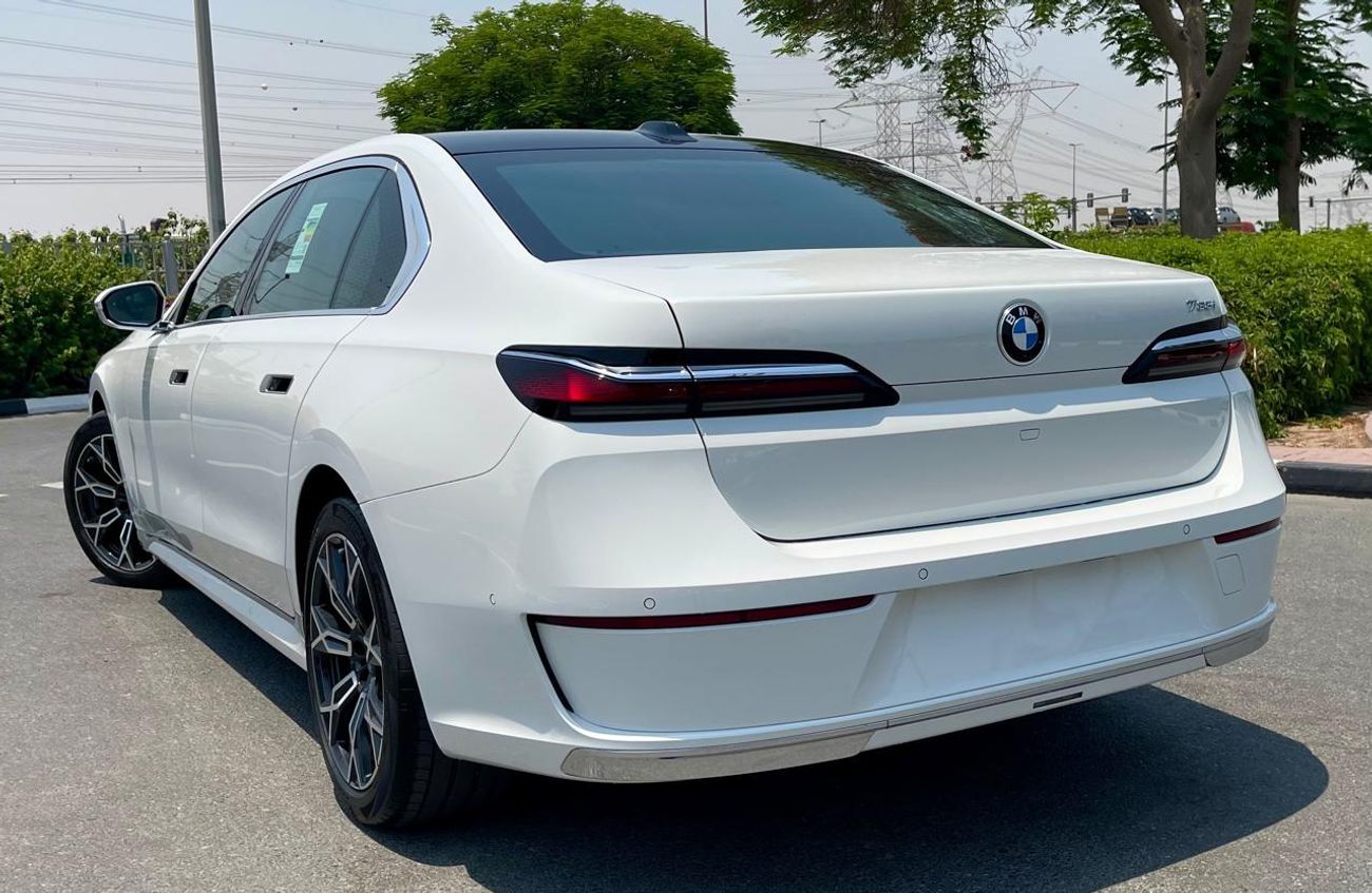 BMW 735i Under Warranty & Service 2026 GCC