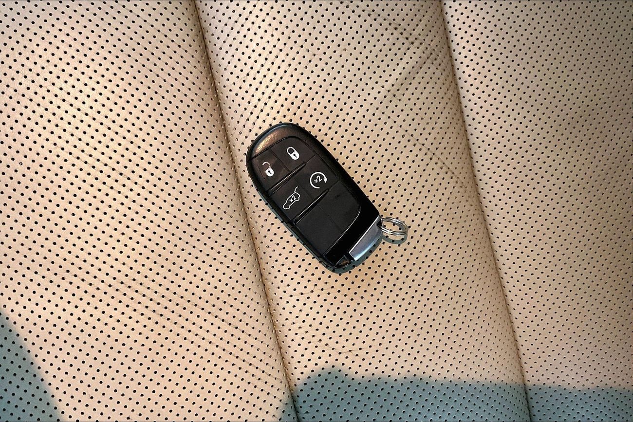 Jeep Grand Cherokee Limited | Guaranteed Warranty | 0 Down Payment