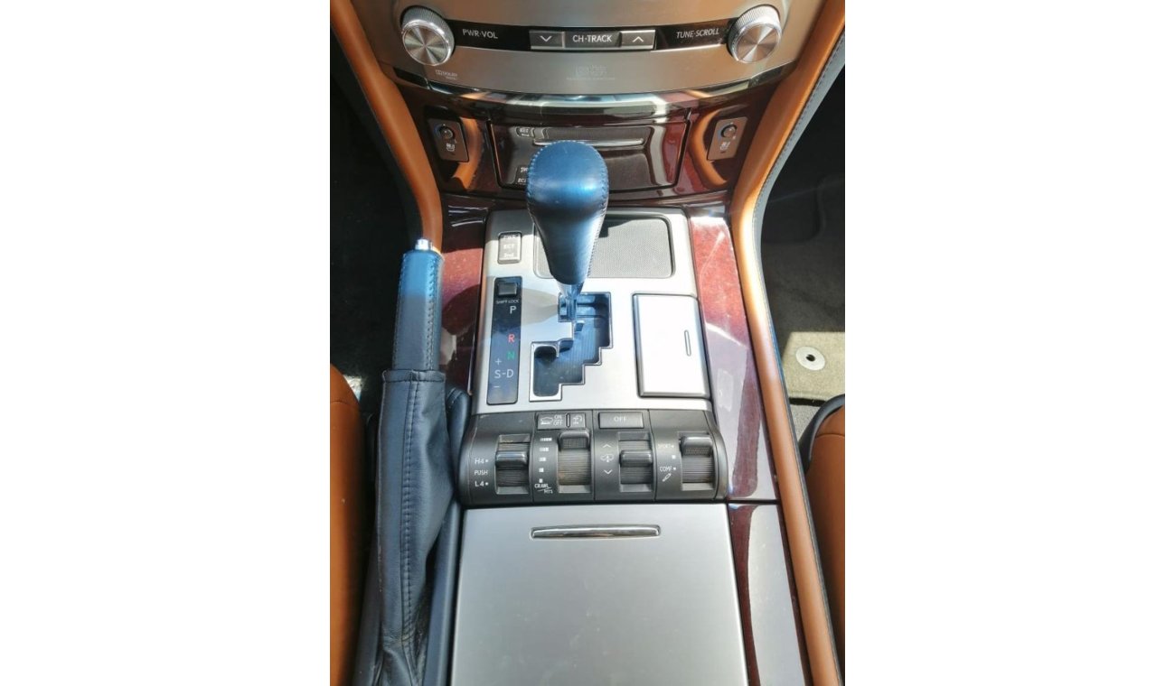 Lexus LX570 full option