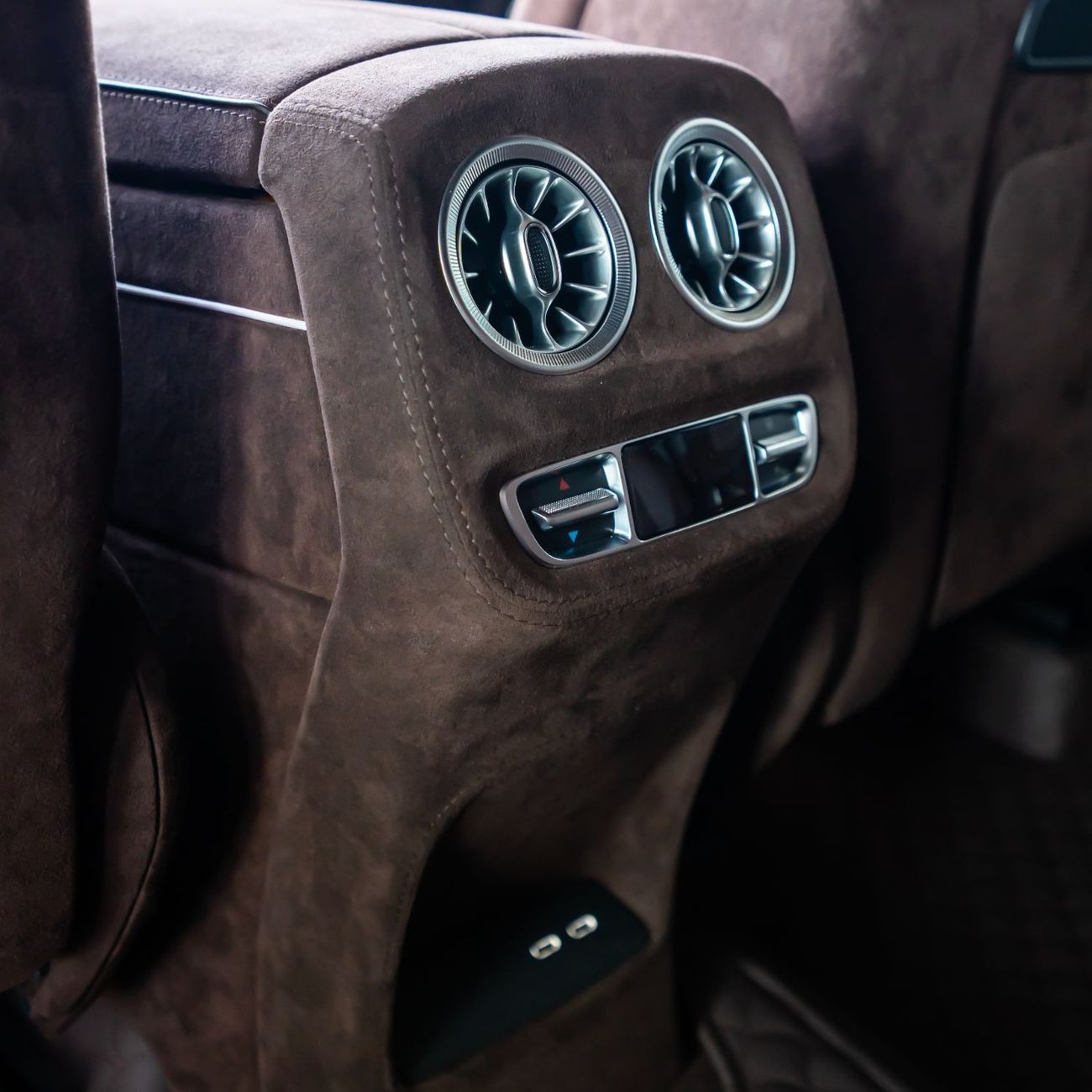 مرسيدس بنز G 63 AMG 2025 MERCEDES G800 BRABUS ( MASTER PIECE ) BRAND NEW