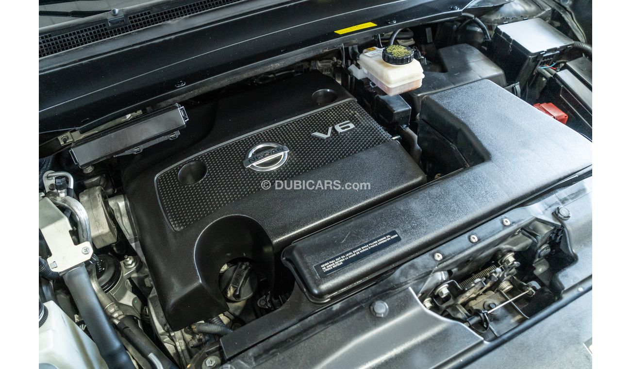 نيسان باثفايندر 2013 Nissan Pathfinder SV / 7-Seater!