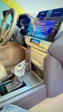 Toyota Prado VXR 2018 Model LHD Full Option GCC Specification Sunroof, Coolbox, Leather Seats, Electric Seats Top