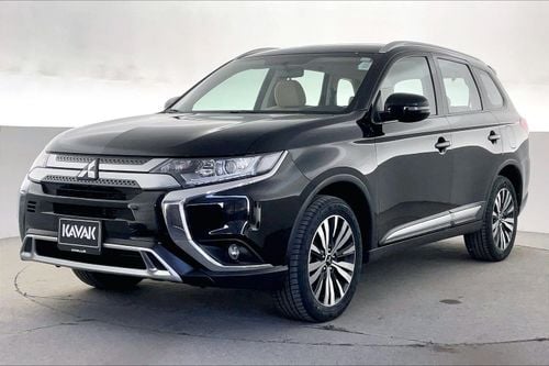 ميتسوبيشي آوتلاندر 2.5 GLX AUTO 4WD 7SEAT ML FABRIC SEATS | شامل الضمان | 0 ﺪﻔﻋﺓ ﺃﻮﻟﻯ