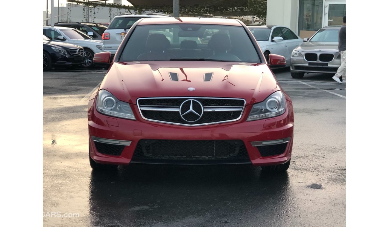 Mercedes-Benz C 300 MERCEDES BENZ C300 MODEL 2013 CAR PERFECT CONDITION FULL OPTION LOW MILEAGE SUN ROOF LEATHER SEATBL