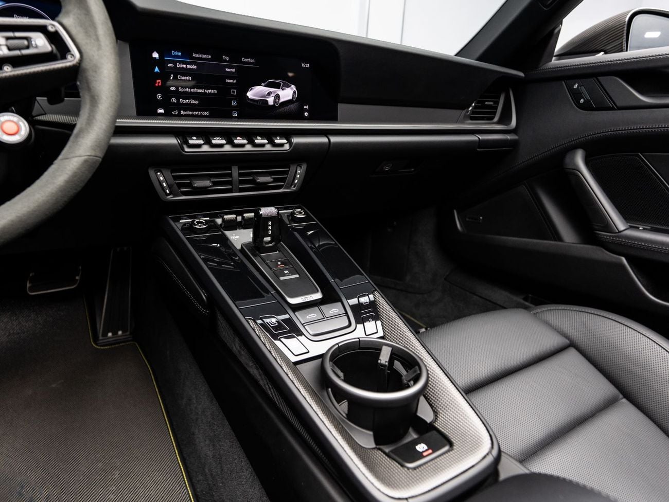 بورش 911 TARGA 4GTS 2025 Porsche 911 Carrera Targa 4 GTS, 3.6L TC F6, 532 bhp, 8-Speed Auto PDK