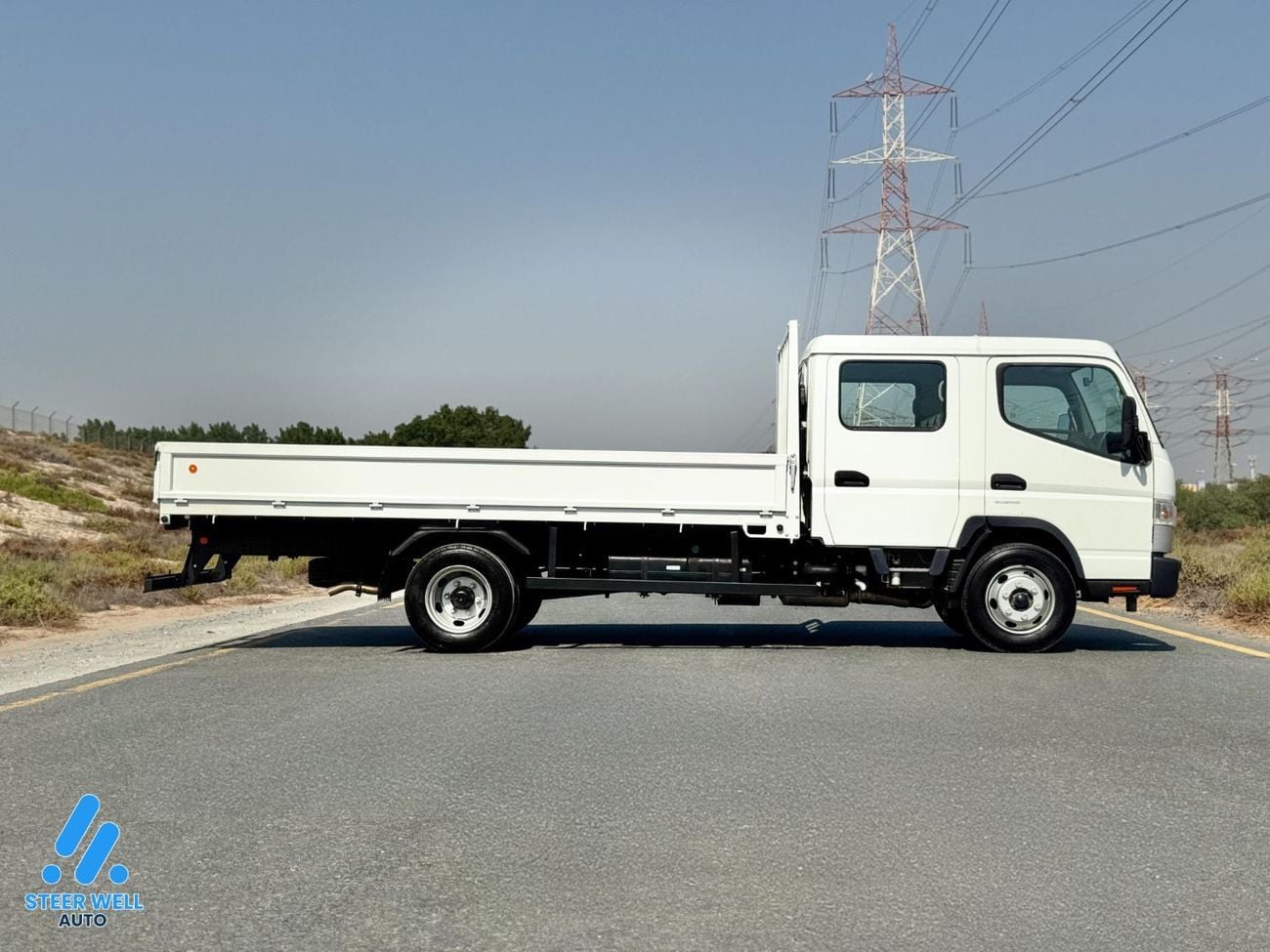 Mitsubishi Fuso Canter 3.0L RWD Dual Cab Diesel Cargo Truck Body | White