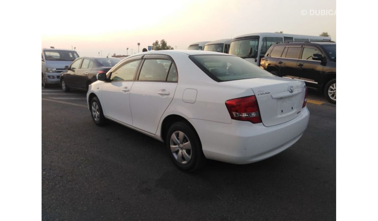 تويوتا أكسيو Toyota Corolla Axio RIGHT HAND DRIVE(Stock no PM 753 )