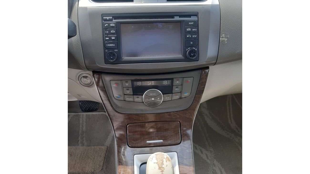 Nissan Sentra SV Nissan Sentra 2013 gcc 1.8 SL full options  IN very excellent condition  clean car  full gloss  n