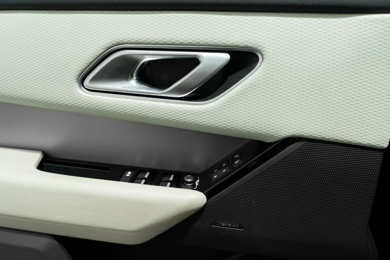 لاند روفر رينج روفر فيلار P250 S