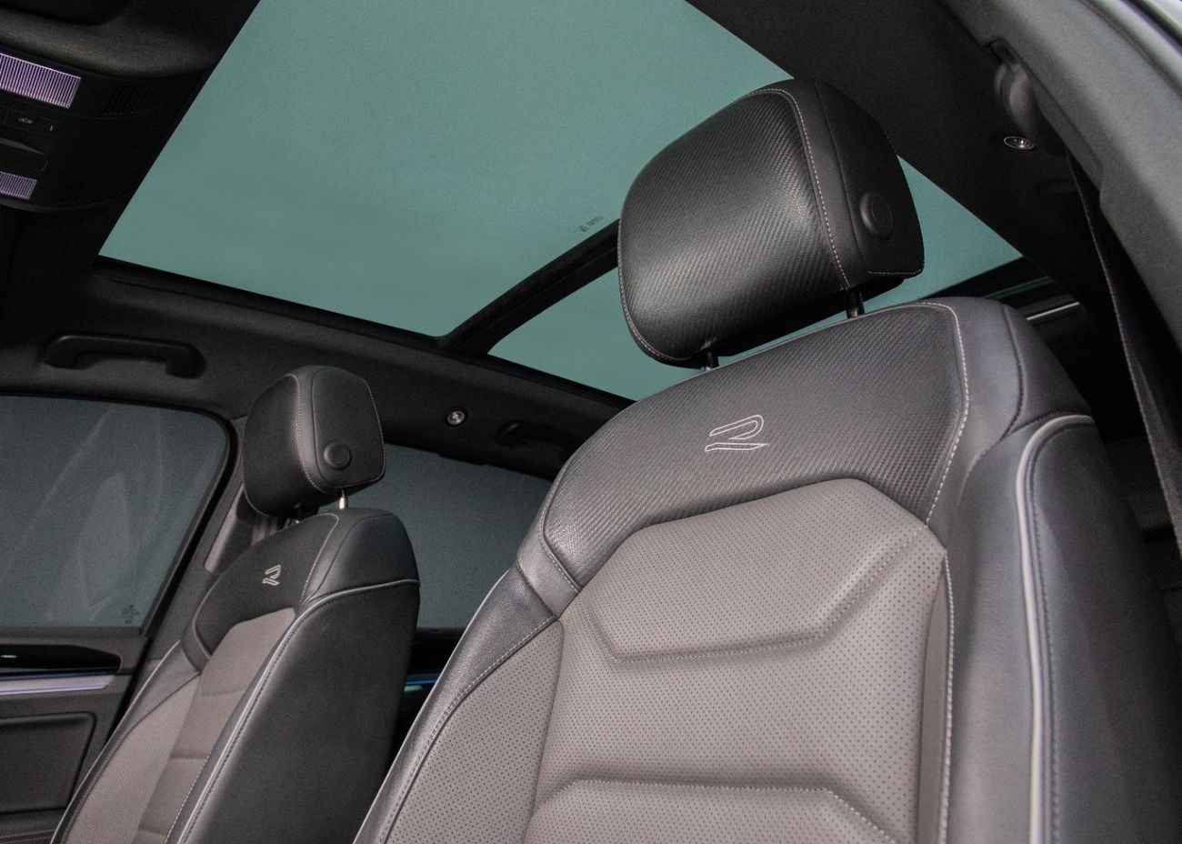 فولكس واجن طوارق R-Line 3.0L AWD