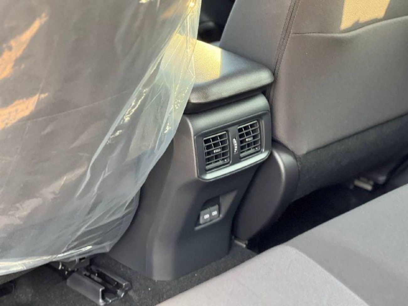 Toyota RAV4 2.5L HYBRID A/T // 2025 // MID OPTION WITH SUNROOF , NAVIGATION // SPECIAL OFFER // BY FORMULA AUTO