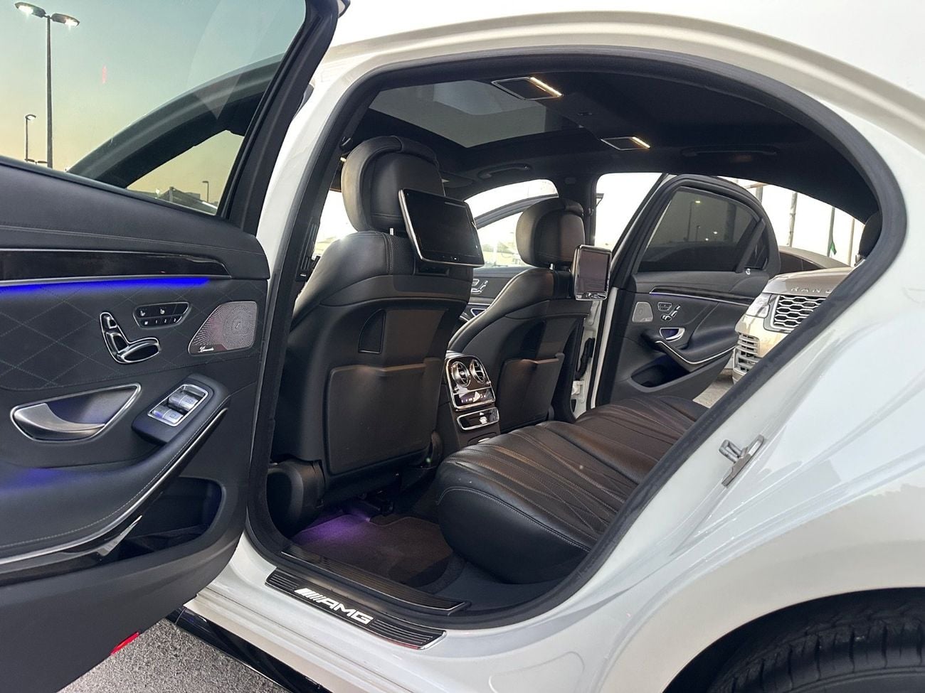 Mercedes Benz S63 AMG