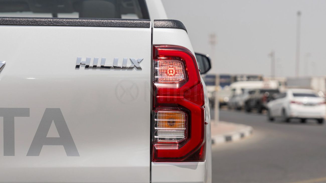 تويوتا هيلوكس (RHD) TOYOTA HILUX DC | EXPORT ONLY