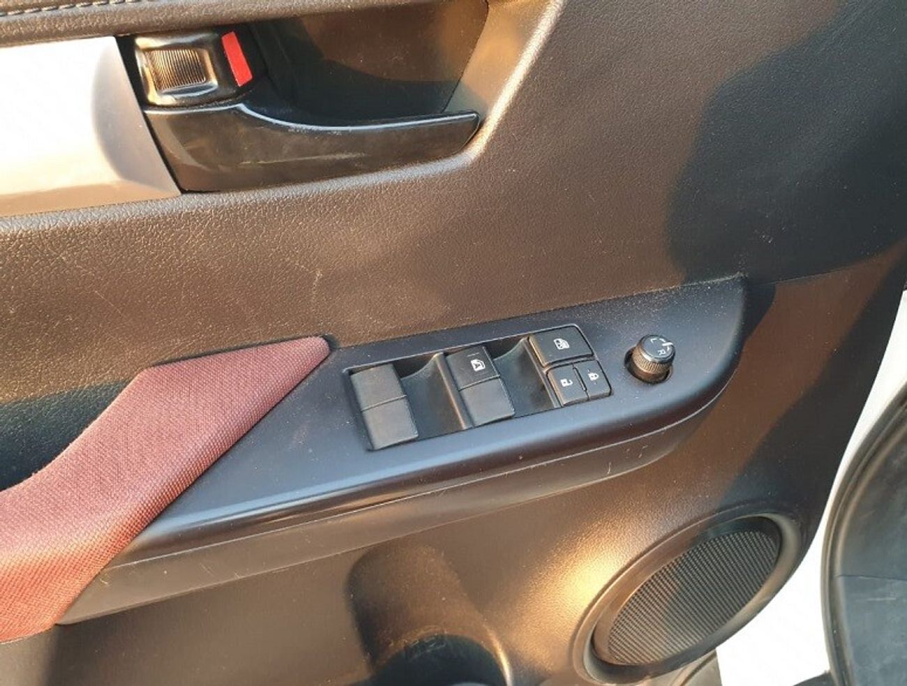 تويوتا هيلوكس HILUX PICKUP 2.7L PETROL (4X4) MANUAL