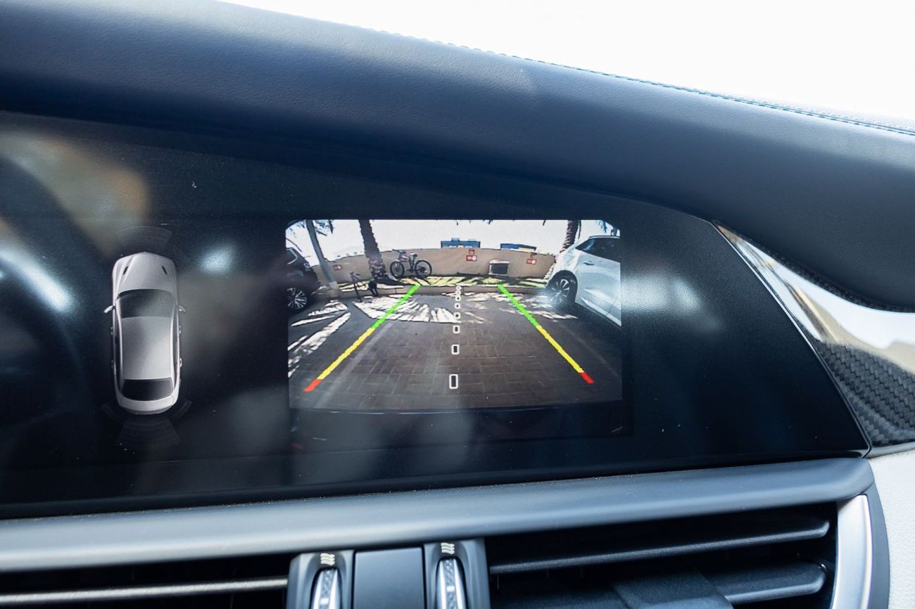 ألفا روميو جوليا Quadrifoglio 2.9L (510 HP)