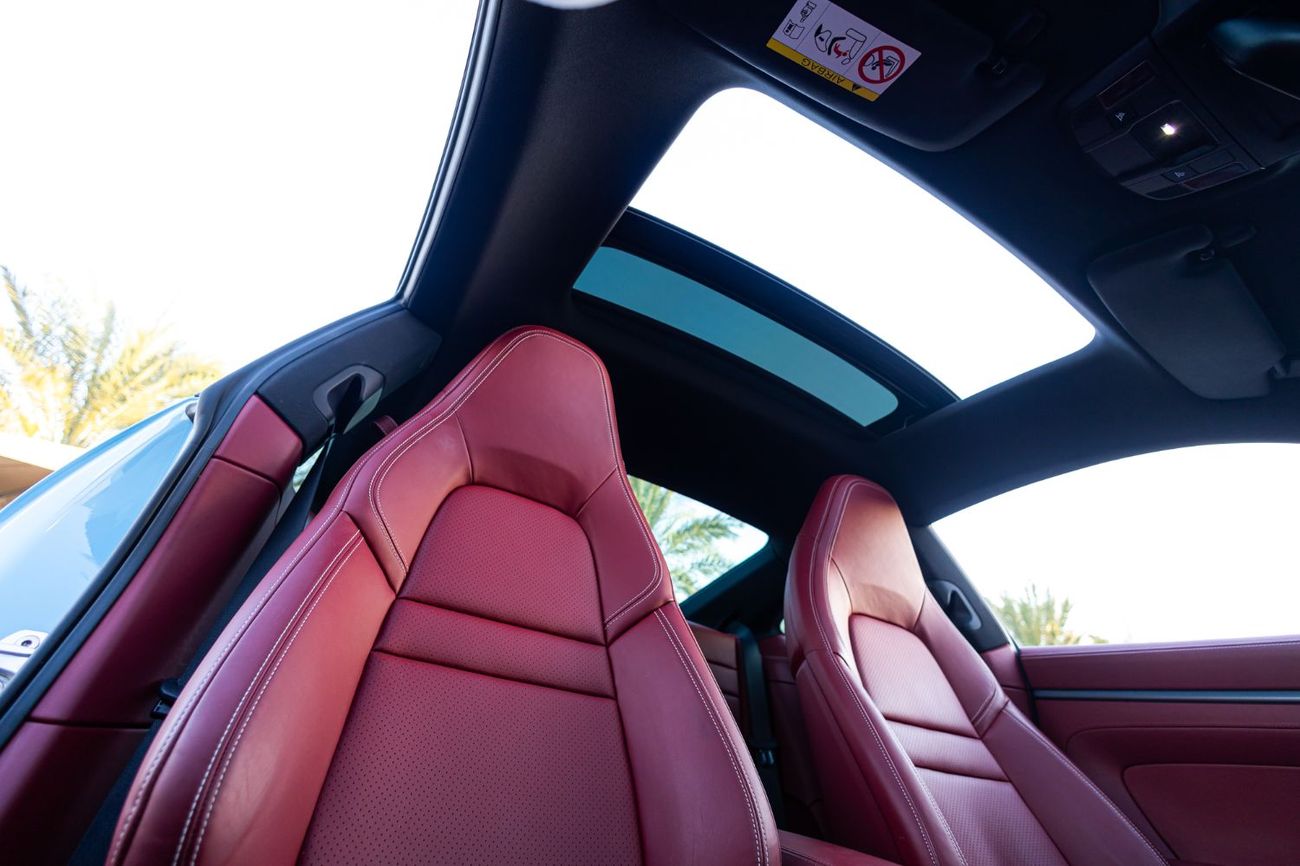 بورش 911 Carrera 4 3.0L (444 HP) Coupe