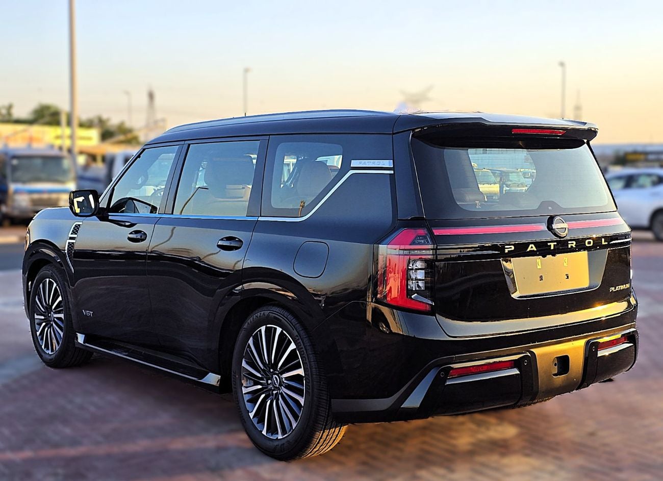 نيسان باترول Nissan Patrol LE Platinum City 3.5l Twin turbo petrol A/T 4WD SUV Black Color Inside Tan GCC 2026 Mo