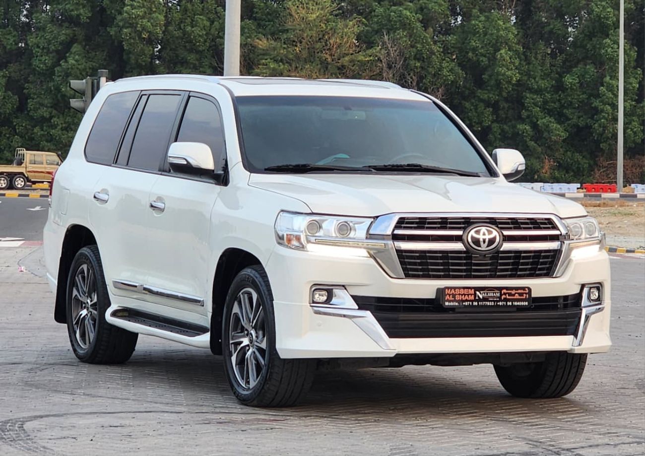 تويوتا لاند كروزر TOYOTA LAND CRUISER GXR V6 MODEL 2015 UPGRADE 2021 PRICE 89000 AED