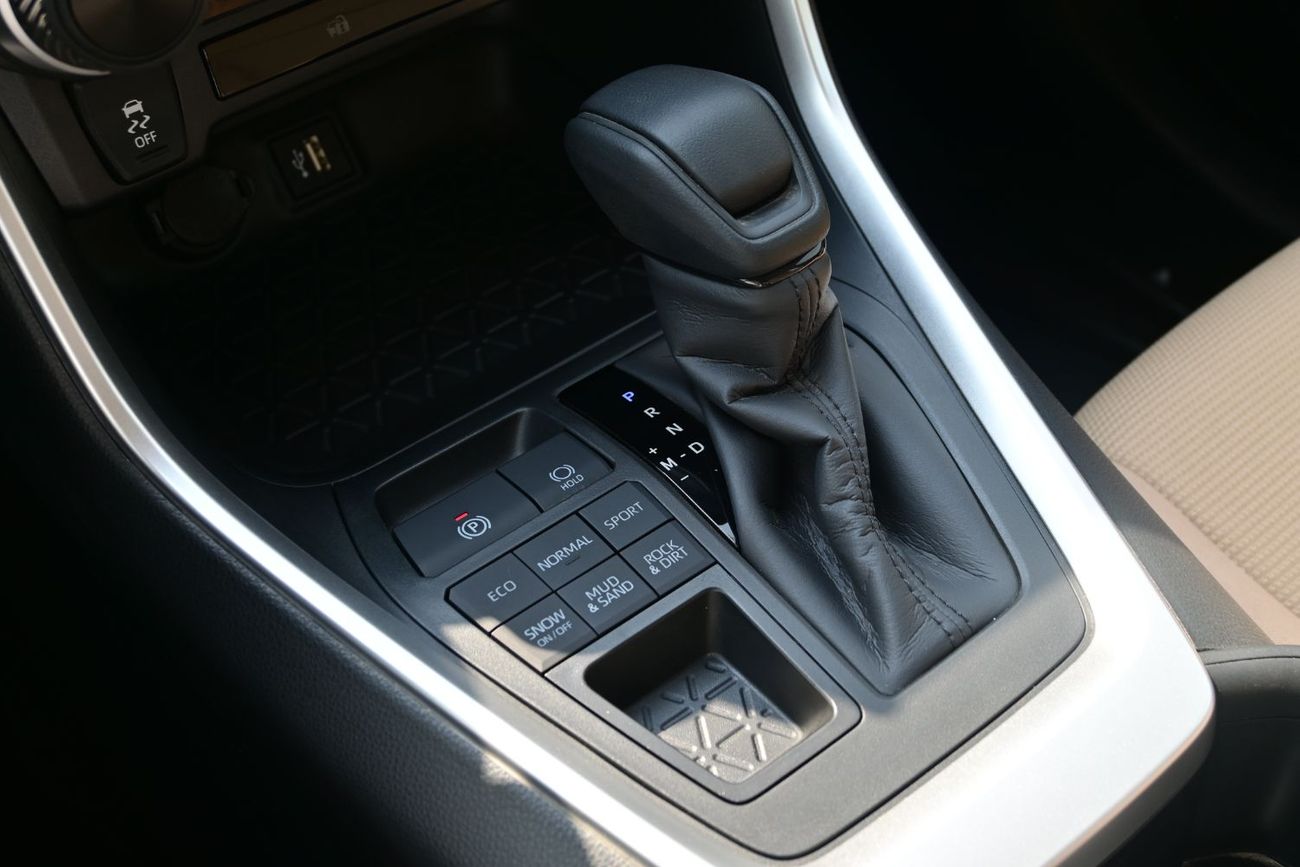 Toyota RAV4 Toyota Rav4 LE STD 2.0L CVT Petrol AWD, GCC, Model 2025