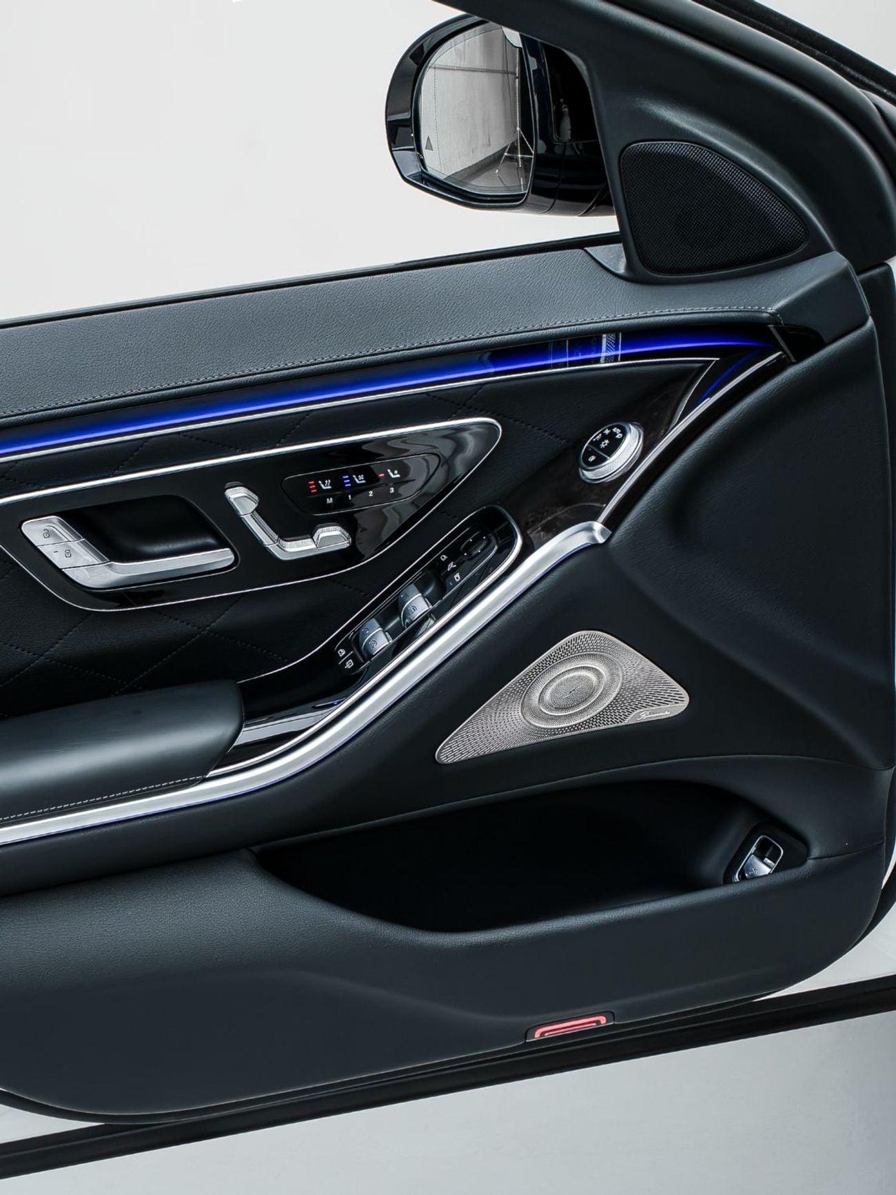 مرسيدس بنز S 500 4MATIC L