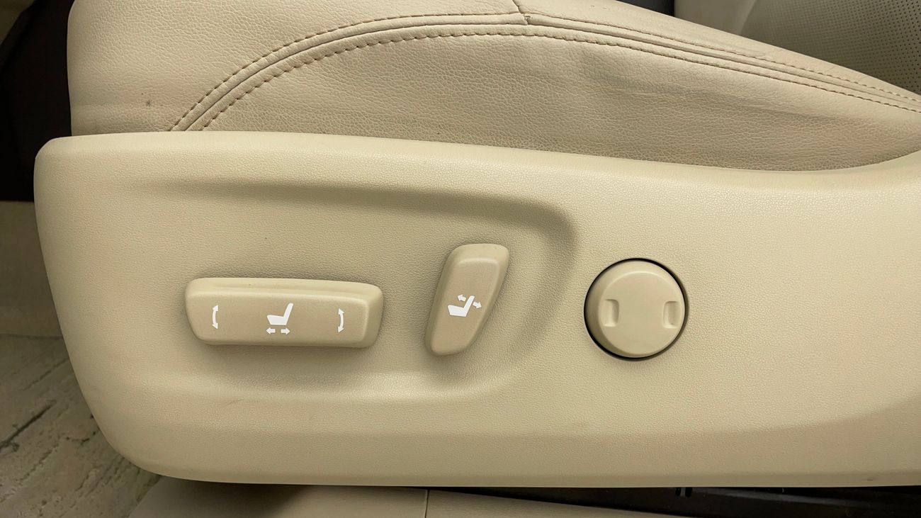 تويوتا لاند كروزر ADVENTURE 4 | بدون دفعة مقدمة | اختبار قيادة مجاني للمنزل