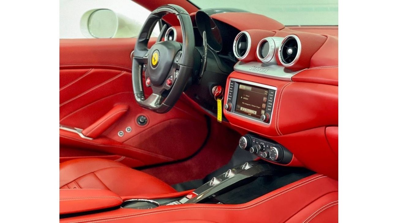 Ferrari California Std *Like New* 2015 Ferrari California T, Full Ferrari History, Warranty, Low Kms, GCC
