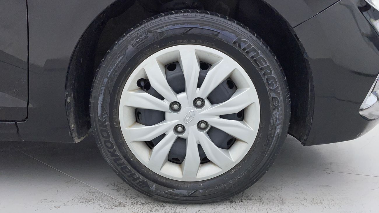 هيونداي أكسنت GL 1.6 | بدون دفعة مقدمة | اختبار قيادة مجاني للمنزل