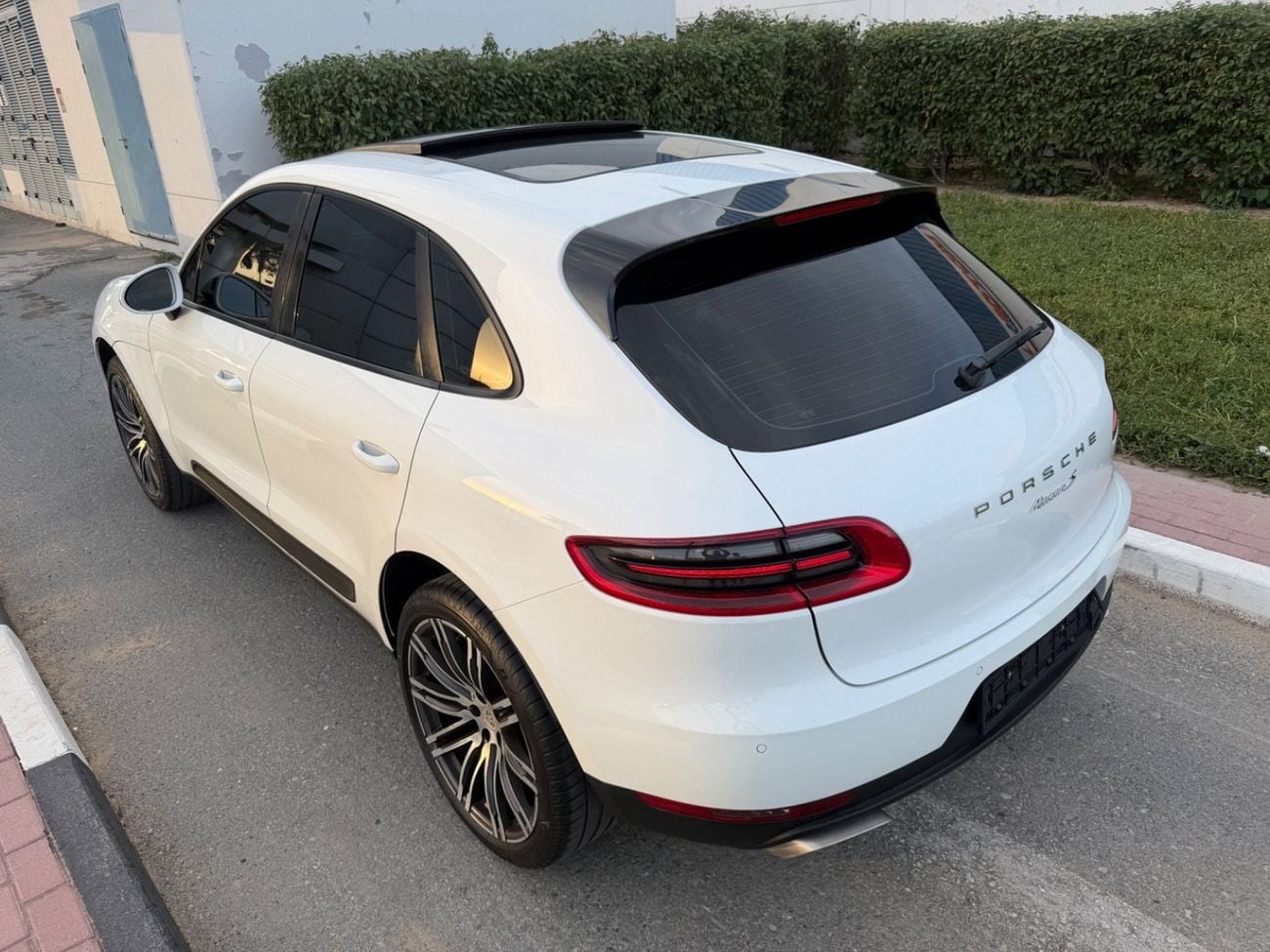 Porsche Macan T 2.0L (260 HP)