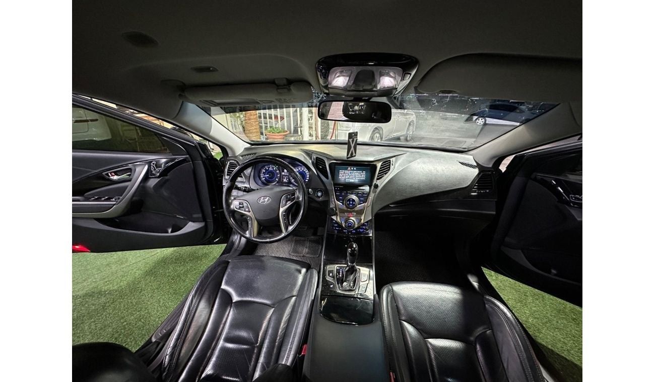 Hyundai Grandeur Hyundai Grandeur made in Korea in good perfect condition with 2.4 engine on leather interior mileage