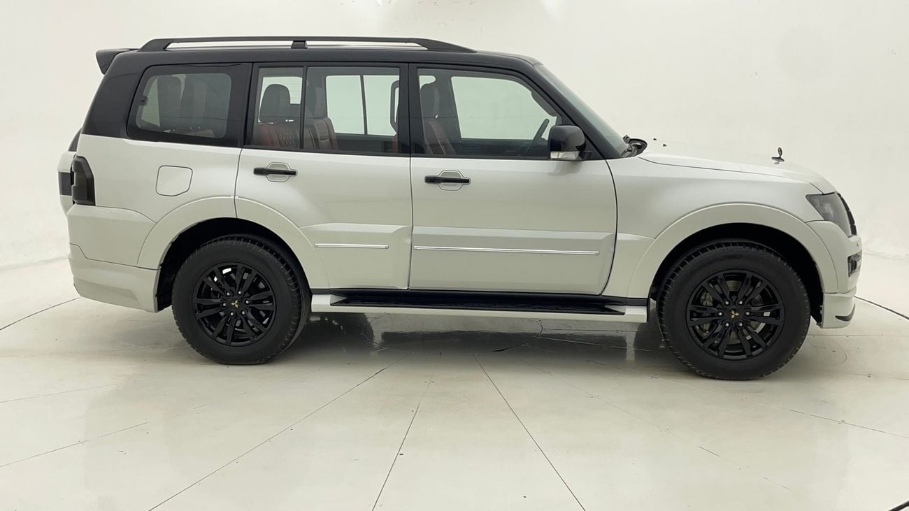 Mitsubishi Pajero GLS HIGH LINE SIGNATURE EDITION 3.8 | Zero Down Payment | Home Test Drive