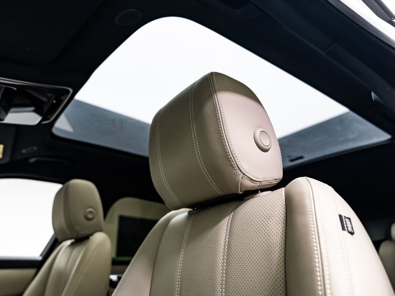 لاند روفر رينج روفر فيلار P250 R-Dynamic SE 2.0L