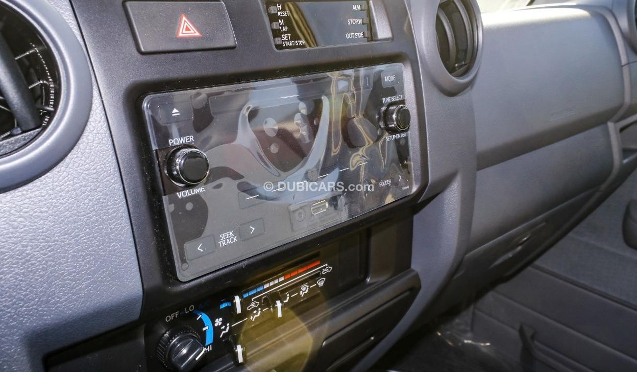 Toyota Land Cruiser 70 GRJ 76 4.0 V6 PETROL / GASOLINA