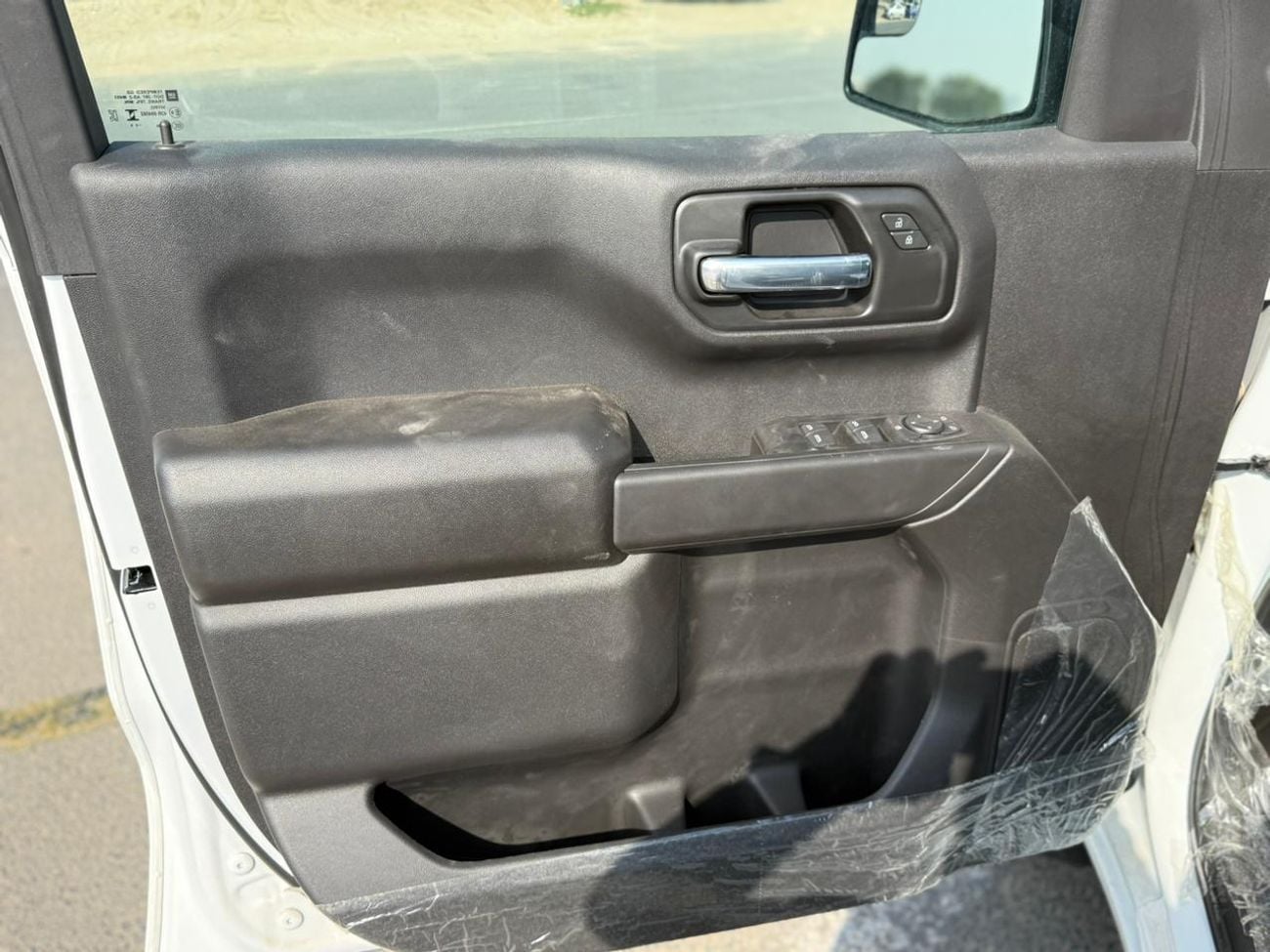 Chevrolet Silverado 1500 RST 1500 REG/CAB TRAILBOSS CLOTH 5.3 V8 RST 5.3 V8 GCC SPECS