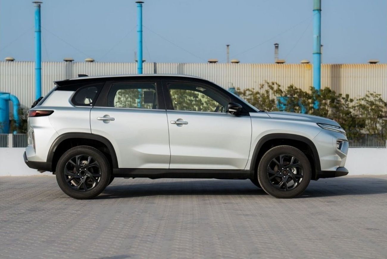 Toyota Urban Cruiser 2023 Toyota Urban Cruiser 1.5 GLX - Metallic Silver & Pearl Black Roof inside Ivory | Export Only