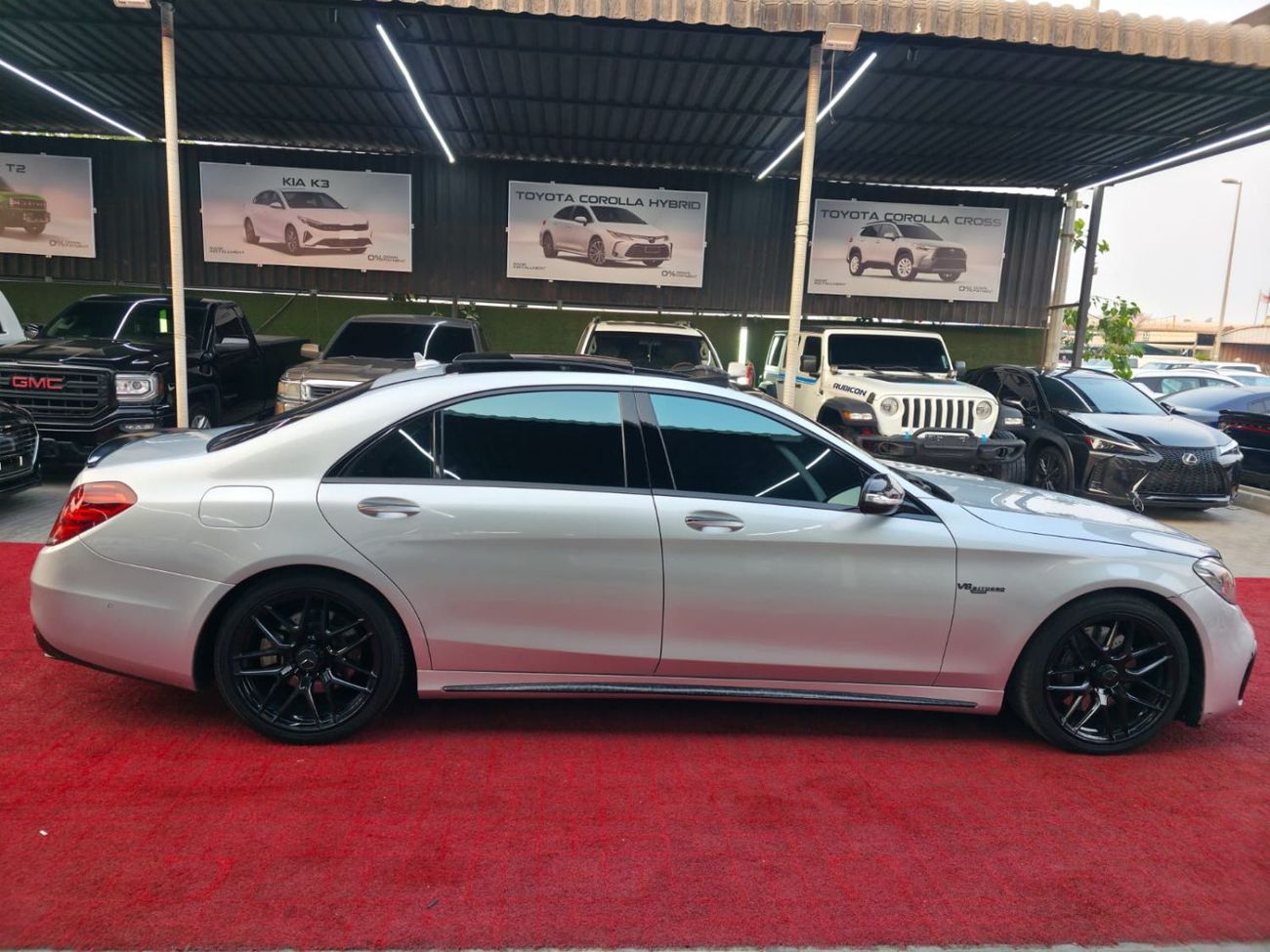 مرسيدس بنز S 550