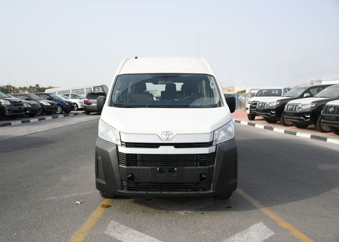 تويوتا هاياس HiAce 3.5L Manaul Petrol