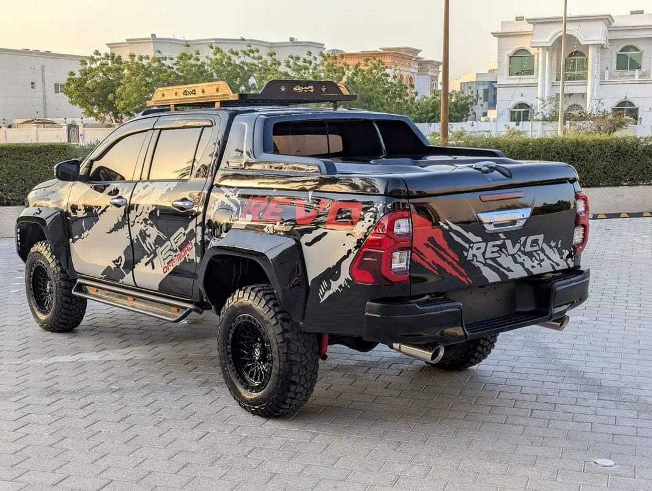 Toyota Hilux GR Sport Facelifted V4 2.7L GCC Specs In Excellent Condition