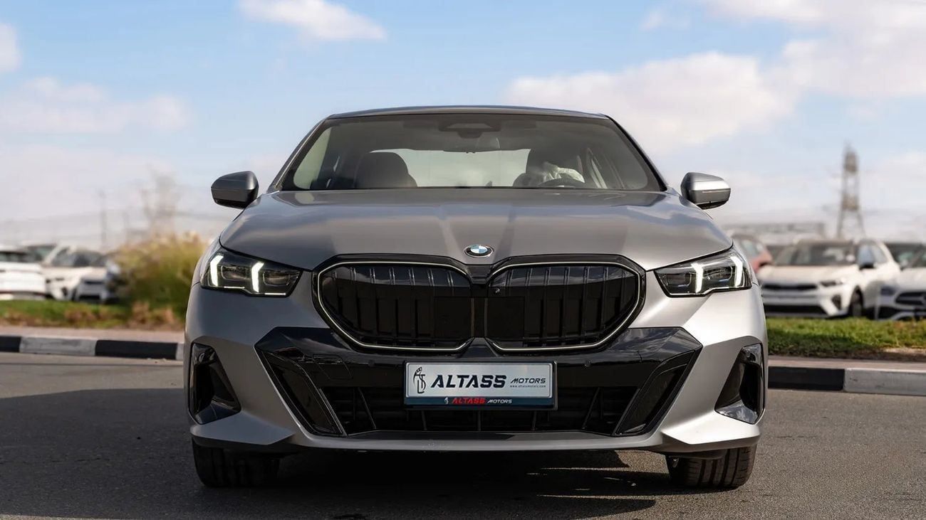 بي أم دبليو 530Li 2026 | BMW 5 SERIES 530LI PREMIUM EDITION M SPORT PACKAGE [ EXPORT ONLY ]