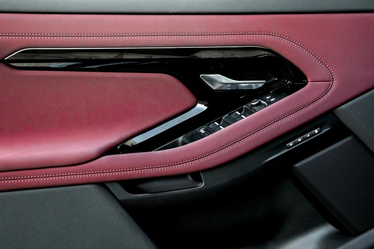 Land Rover Range Rover Evoque SE P250 R DYNAMIC | 3,721 P.M  | 0% Downpayment | BRAND NEW!