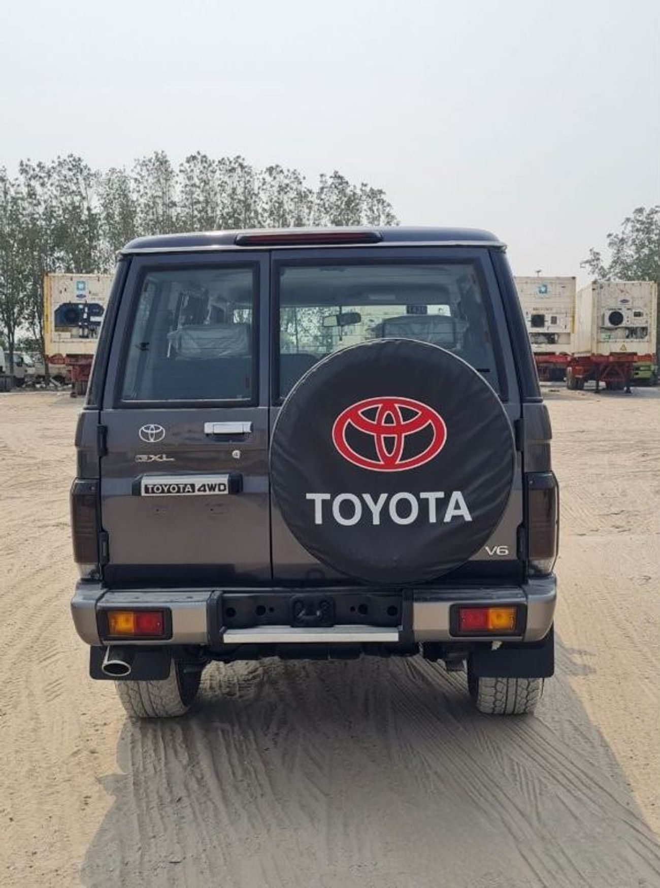 Toyota Land Cruiser 70 5 Door