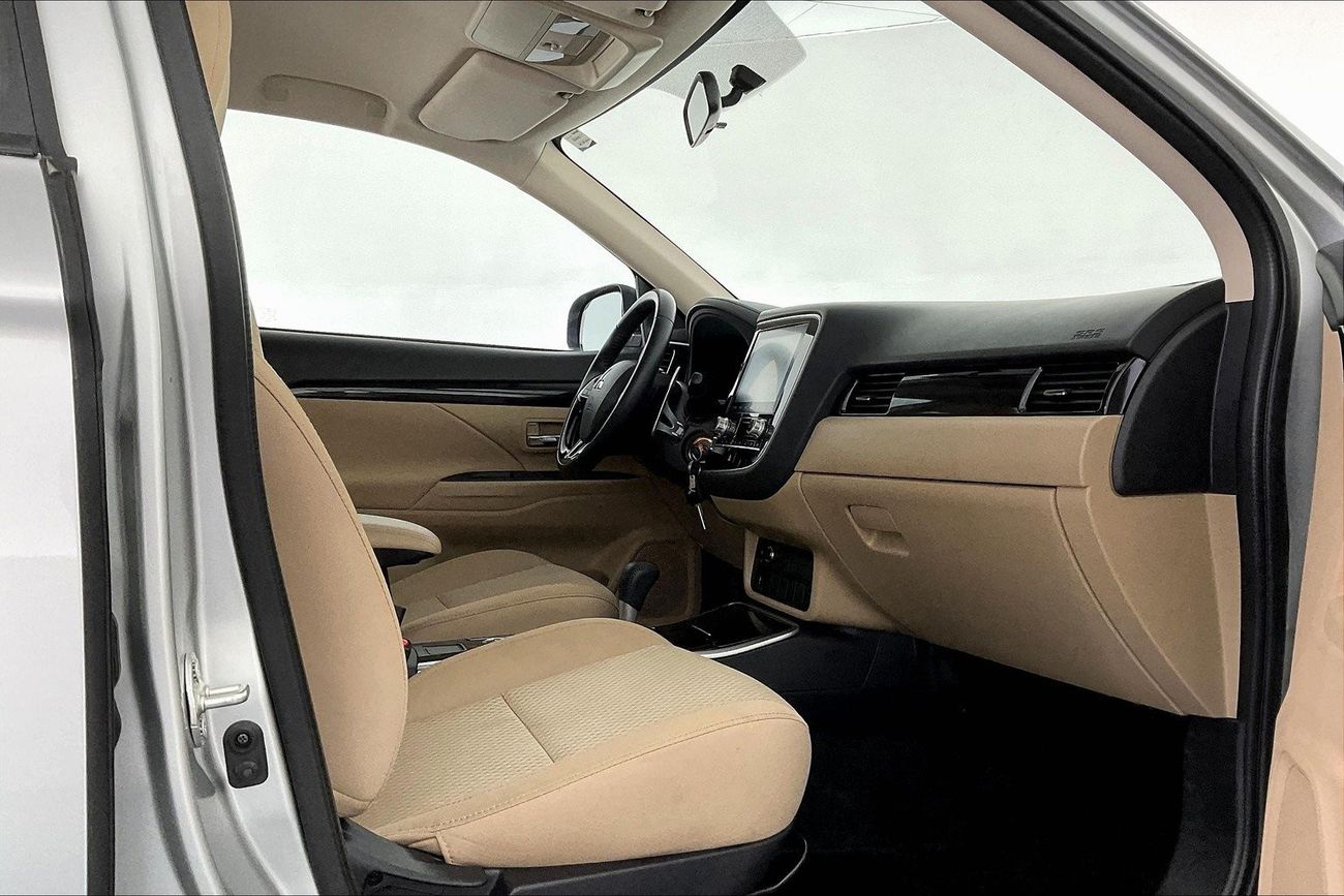 Mitsubishi Outlander GLX Midline