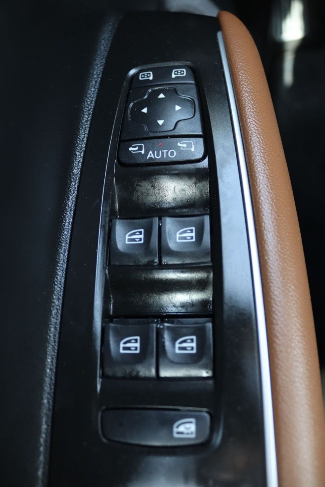 Renault Koleos PE 2.5L 4WD