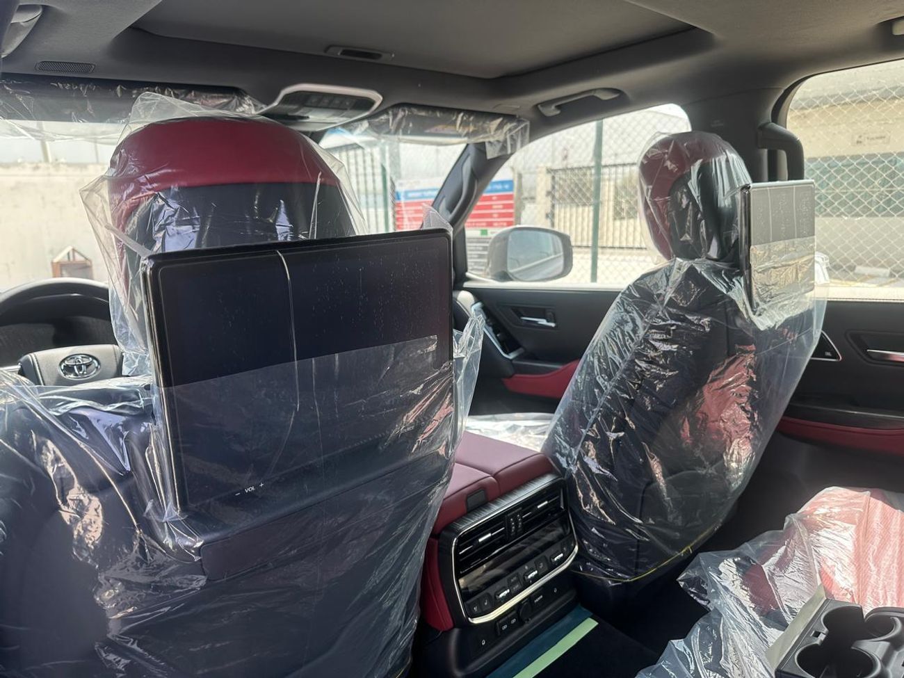 Toyota Land Cruiser 2025 Toyota Land Cruiser 300 GR-Sport 3.5L AT Hybrid