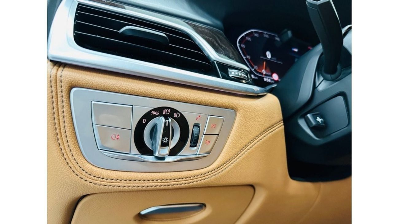 BMW 730Li Exclusive GCC .. M kit .. FSH .. Warranty .. Perfect Condition ..