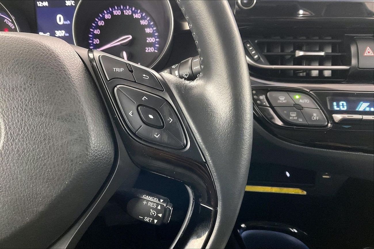 تويوتا CHR VX | National Day Celebration | شامل الضمان | 0 ﺪﻔﻋﺓ ﺃﻮﻟﻯ