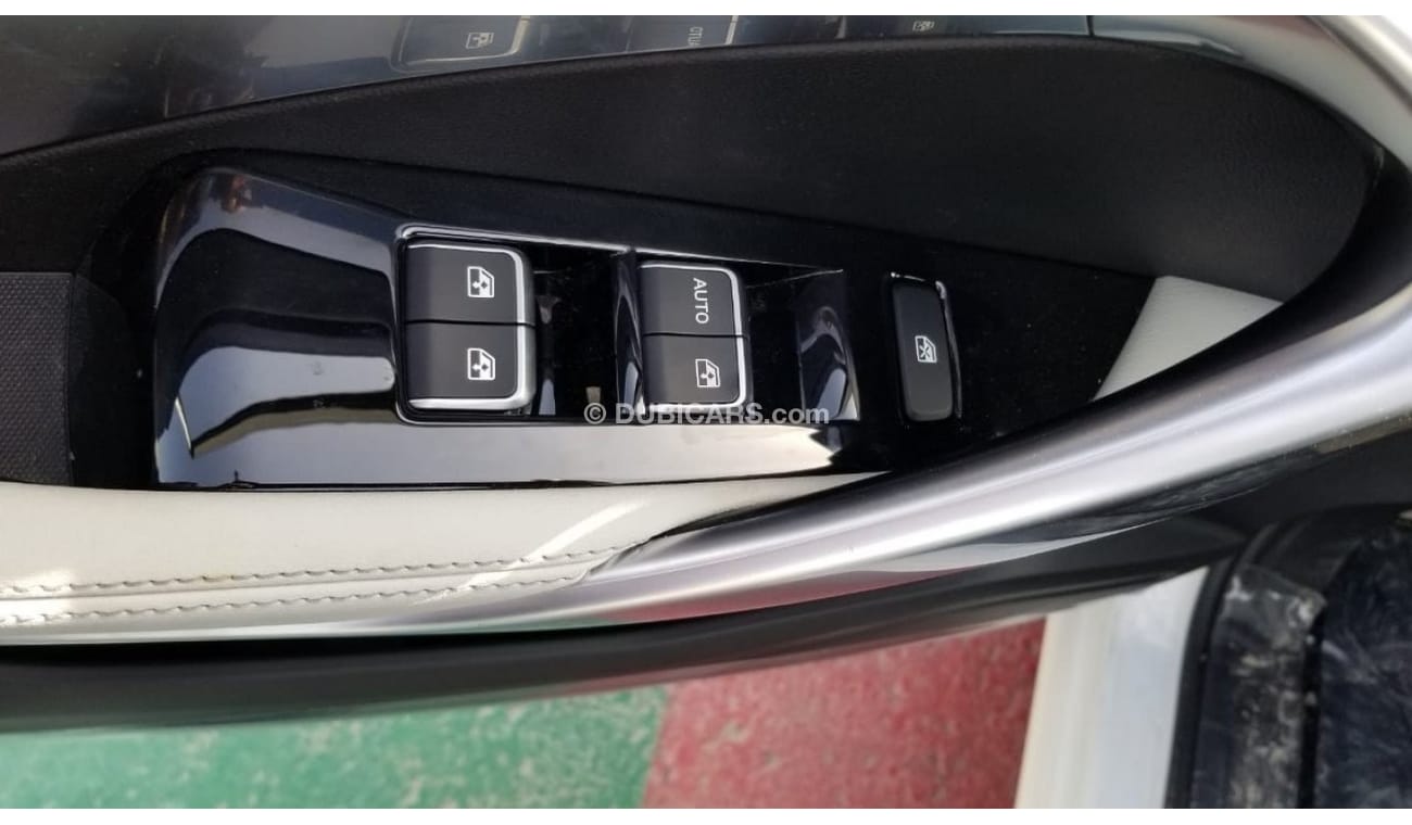 Chevrolet Captiva Premier  2023 White color  1.5L ⛽ petrol SUV FWD