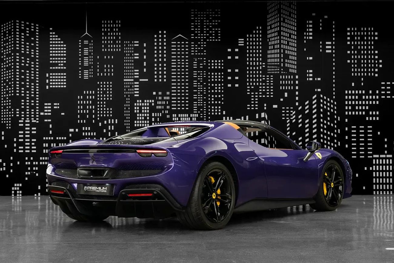 فيراري 296 GTS