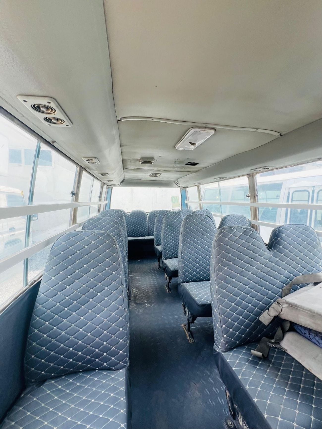 Toyota Coaster 